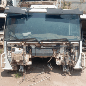 cabine Iveco Eurocargo 2007 semi compacta usada