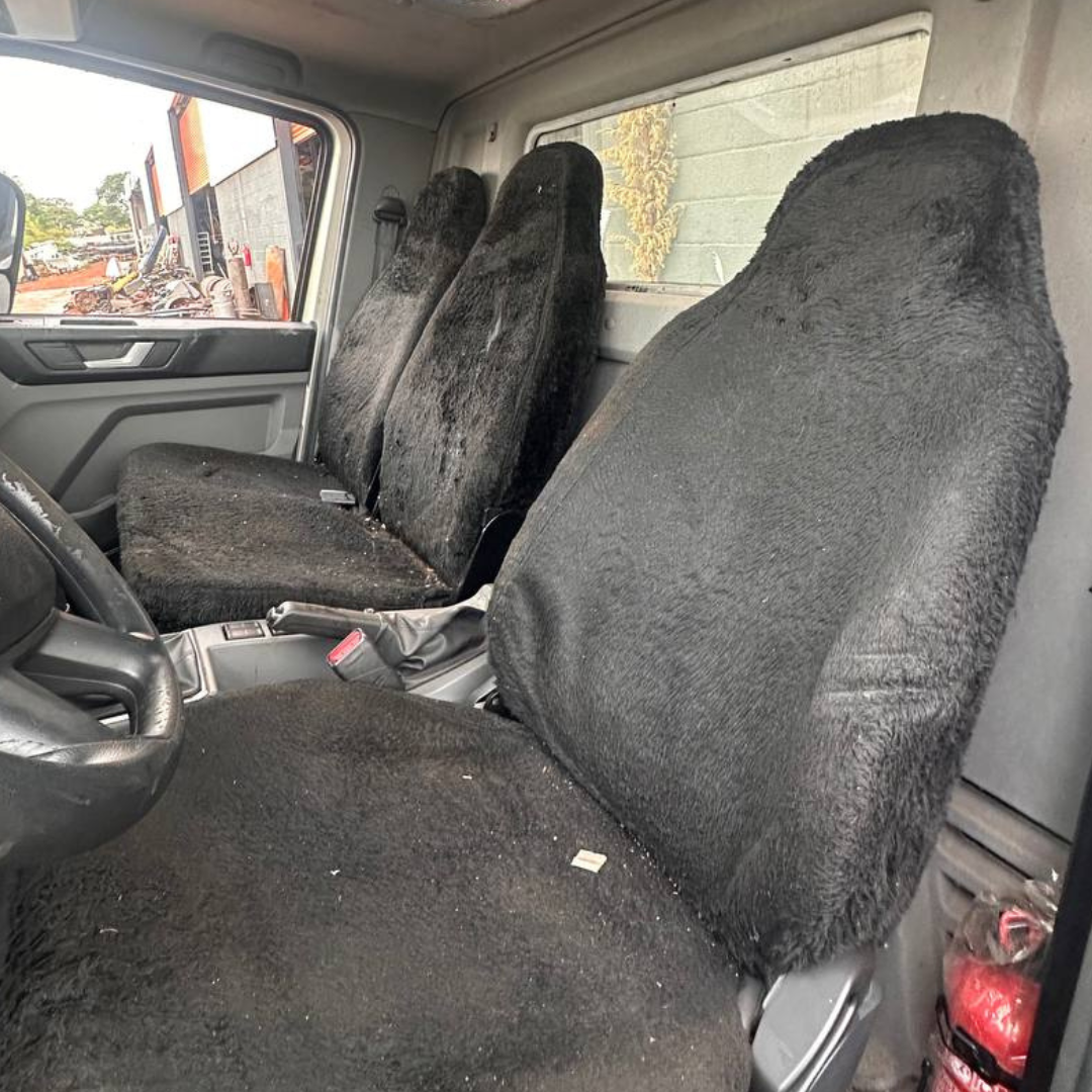 Cabine VOLVO FM 480 (Estrutura Original para Reparo) - Imagem 8