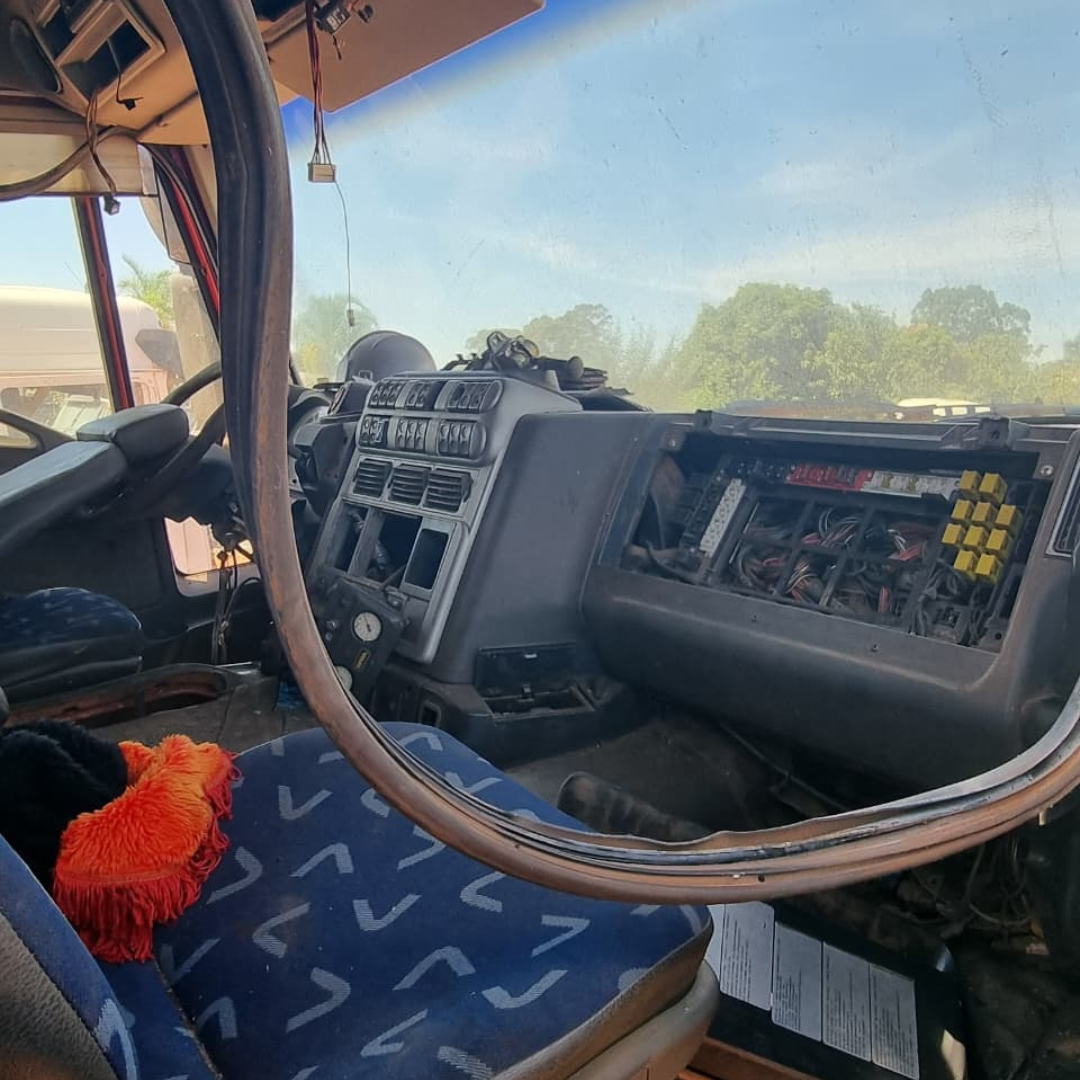 Painel Interno Cabine Iveco Stralis 380 Usada.