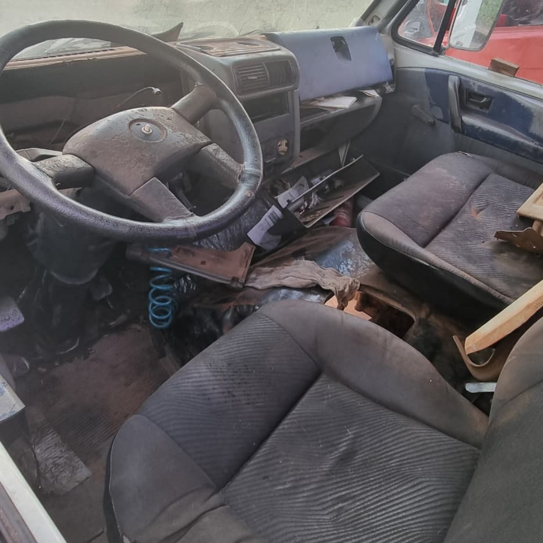 Cabine Volkswagen 9-150 2009/2010 parte interna